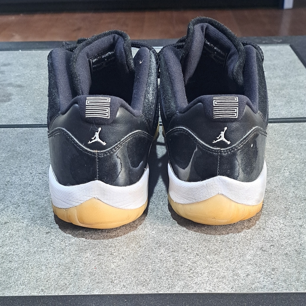 Jordan Retro 11 - Picture 3 of 7